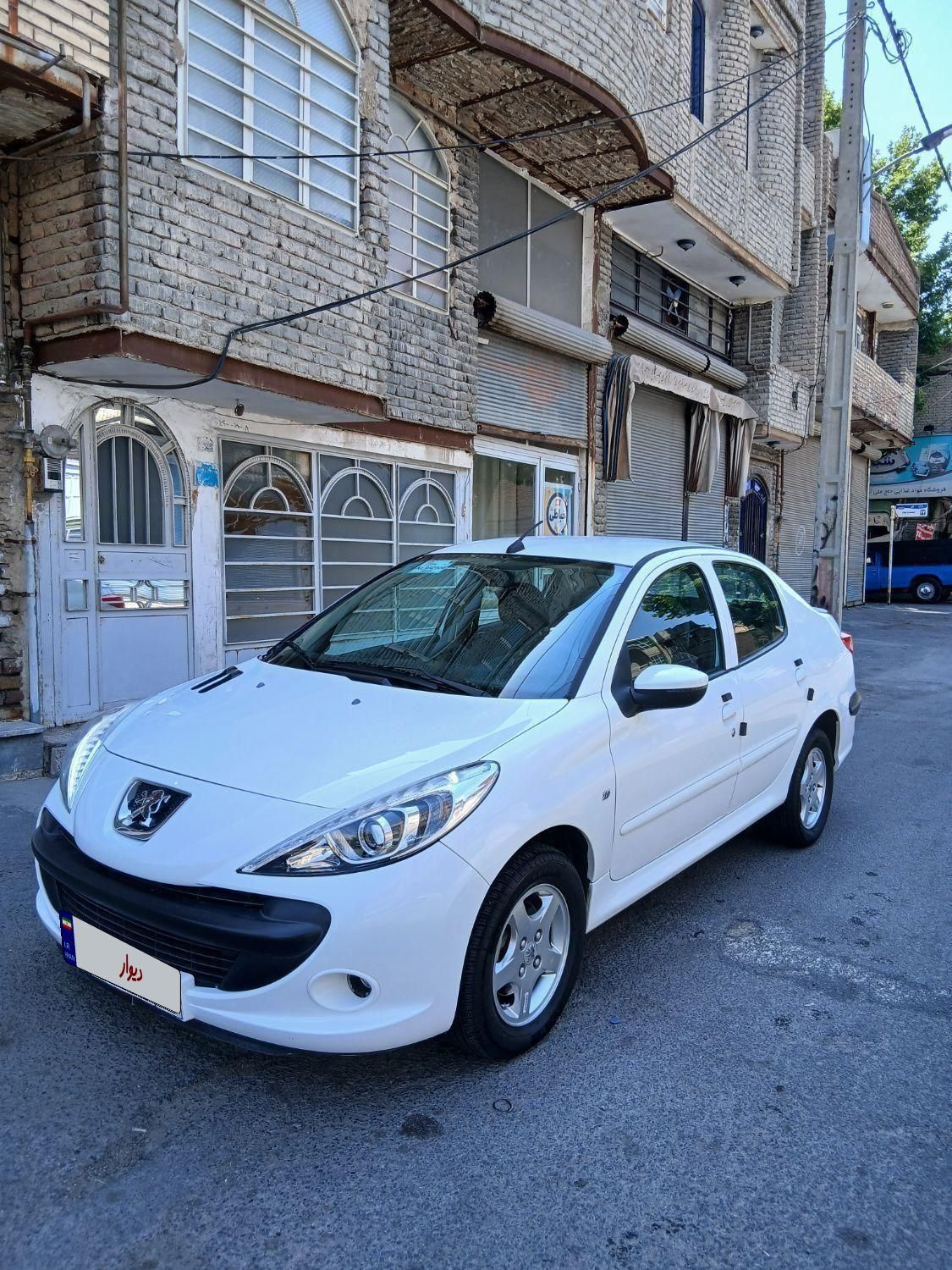 پژو ۲۰۷ صندوق دار اتوماتیک - 1397