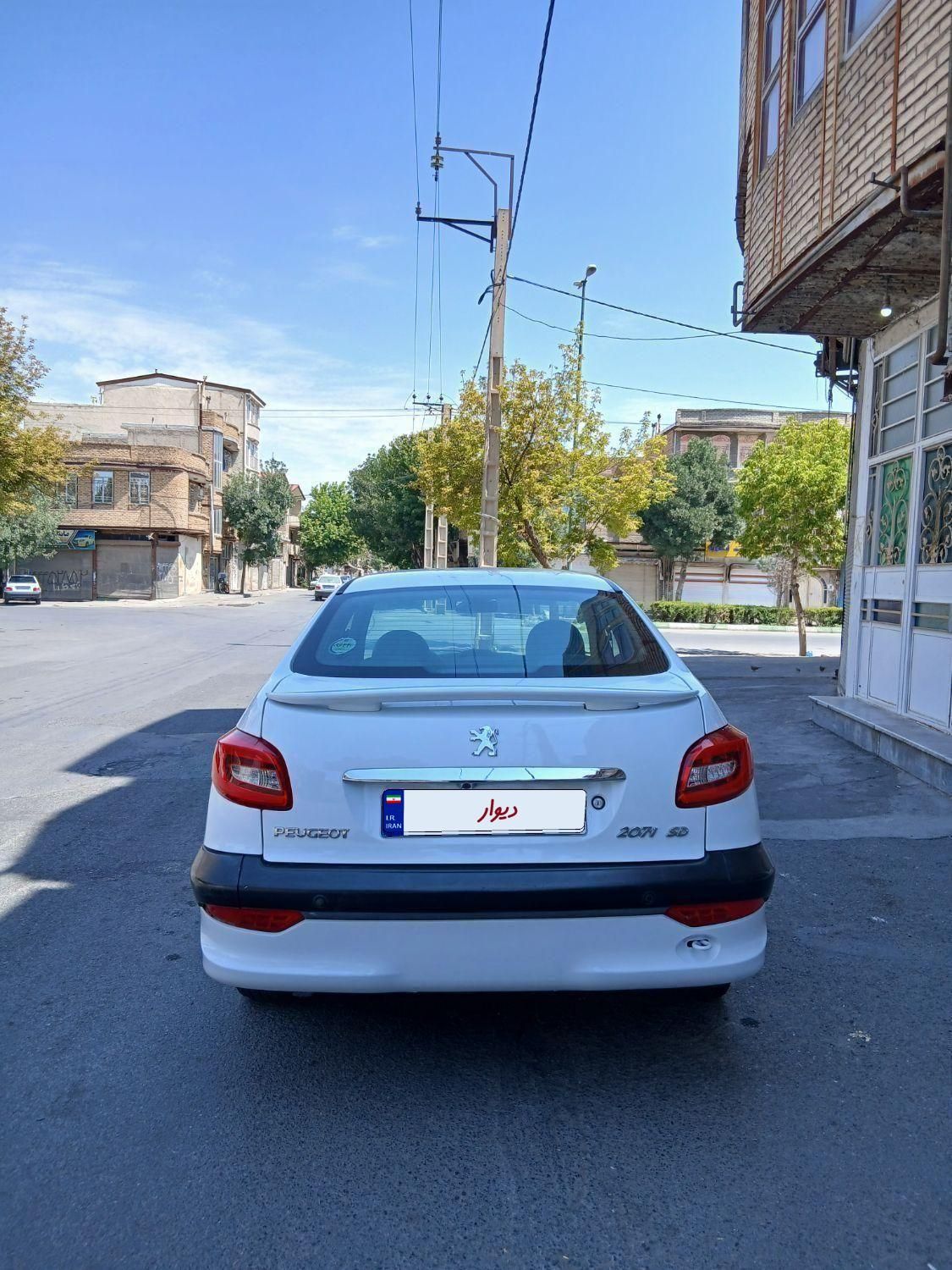 پژو ۲۰۷ صندوق دار اتوماتیک - 1397