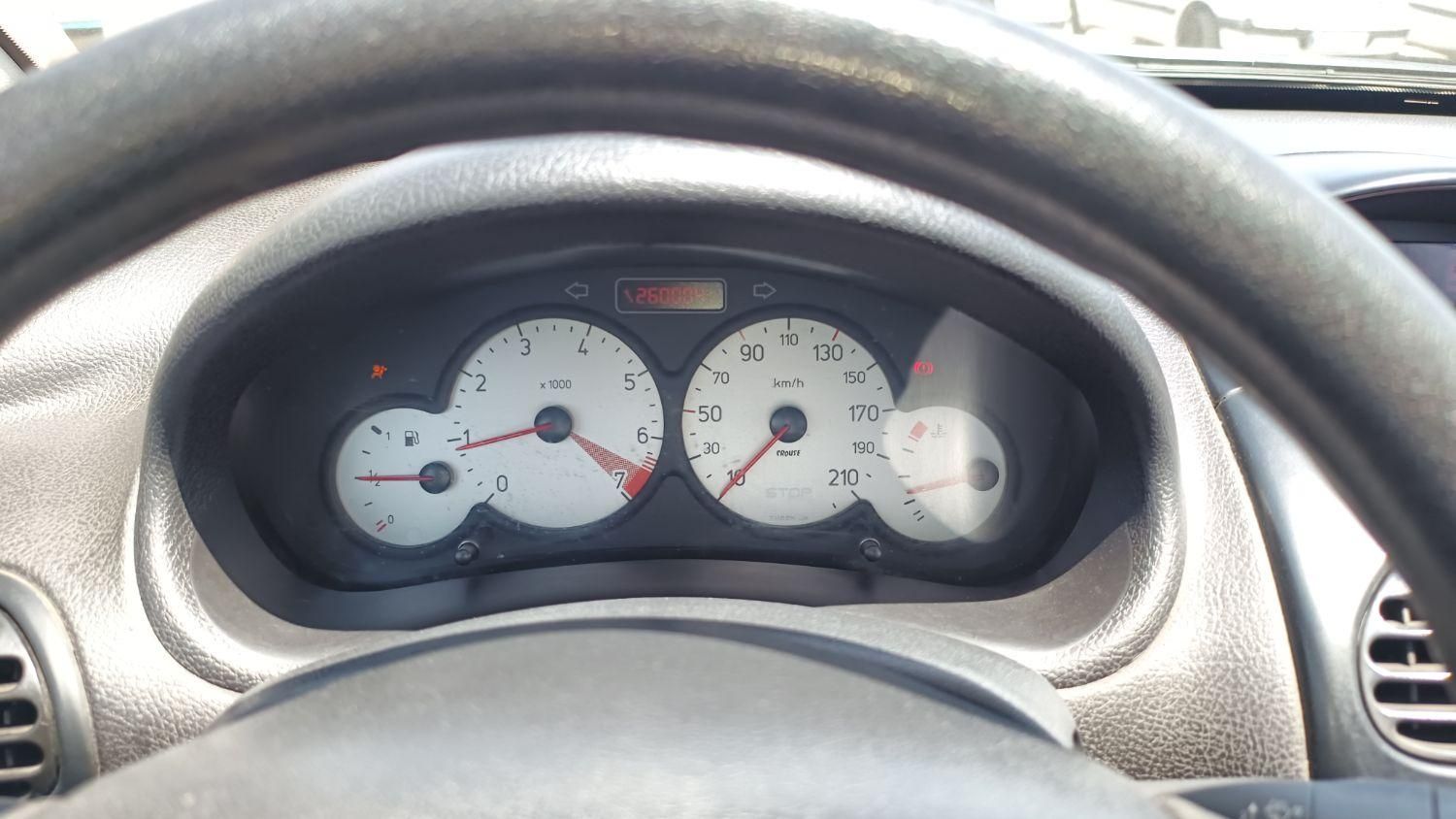 پژو ۲۰۶ صندوق دار v8 - 1394