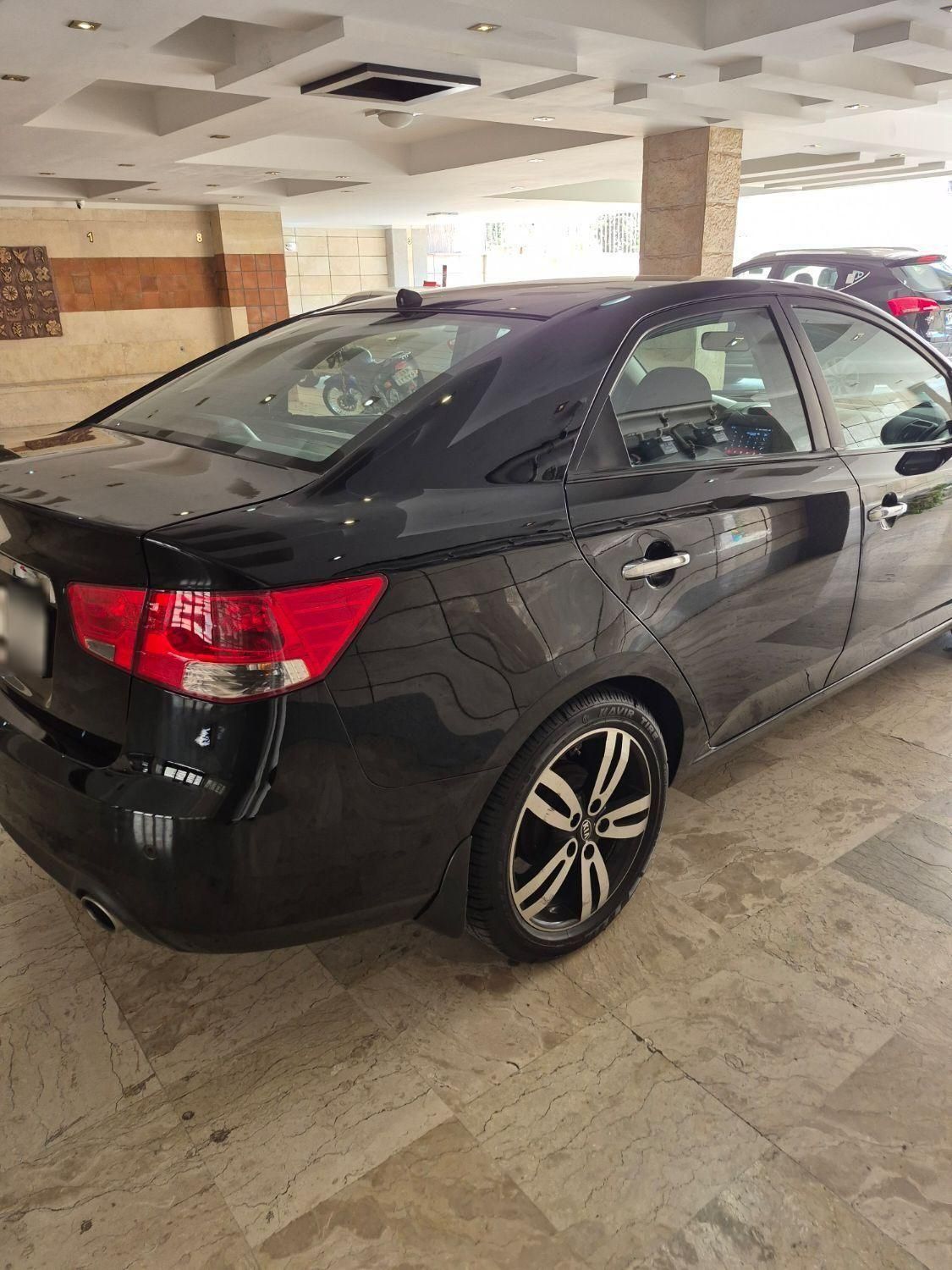 کیا سراتو 2.0 لیتر اتوماتیک GT لاین - 2010