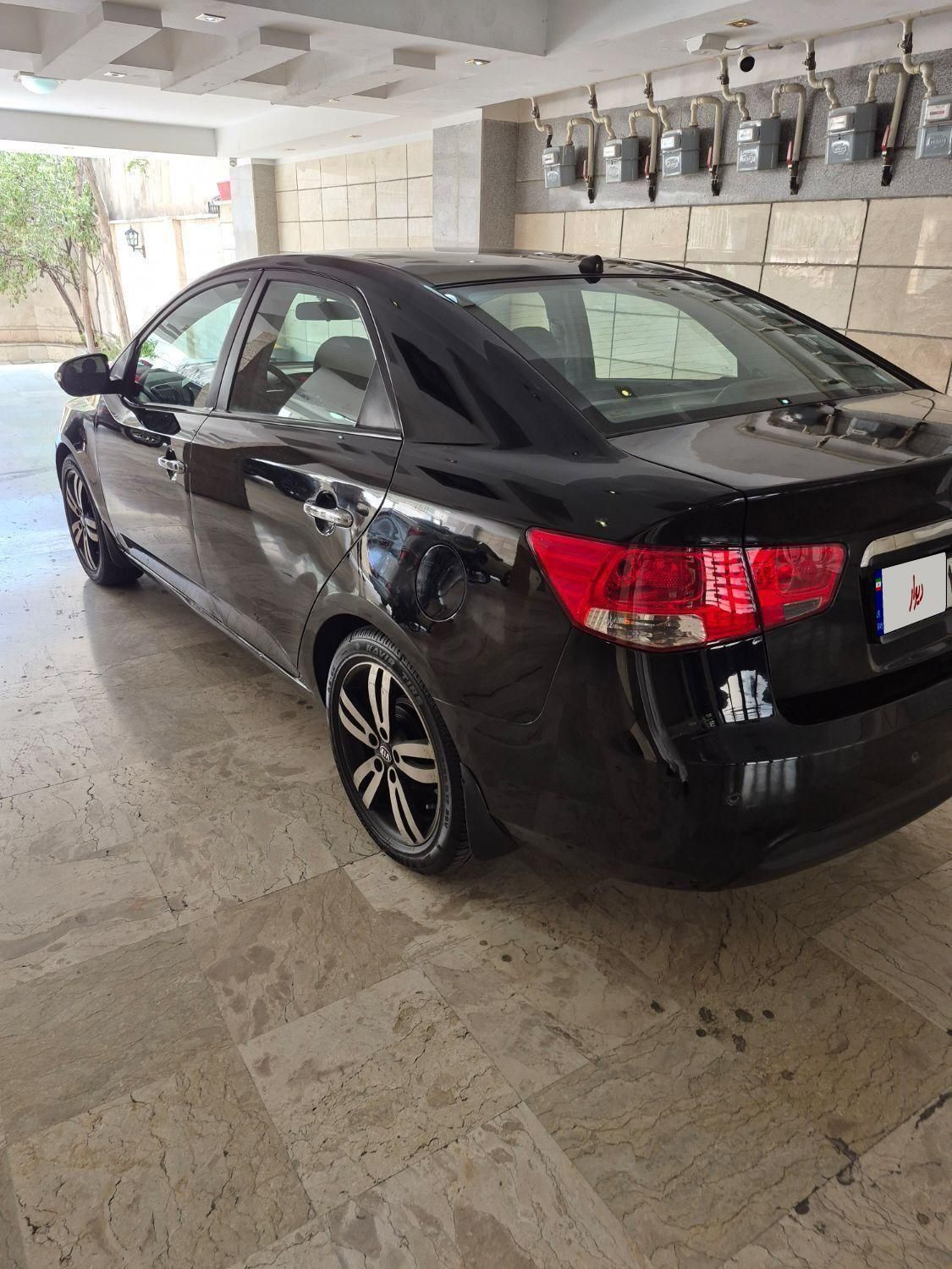 کیا سراتو 2.0 لیتر اتوماتیک GT لاین - 2010
