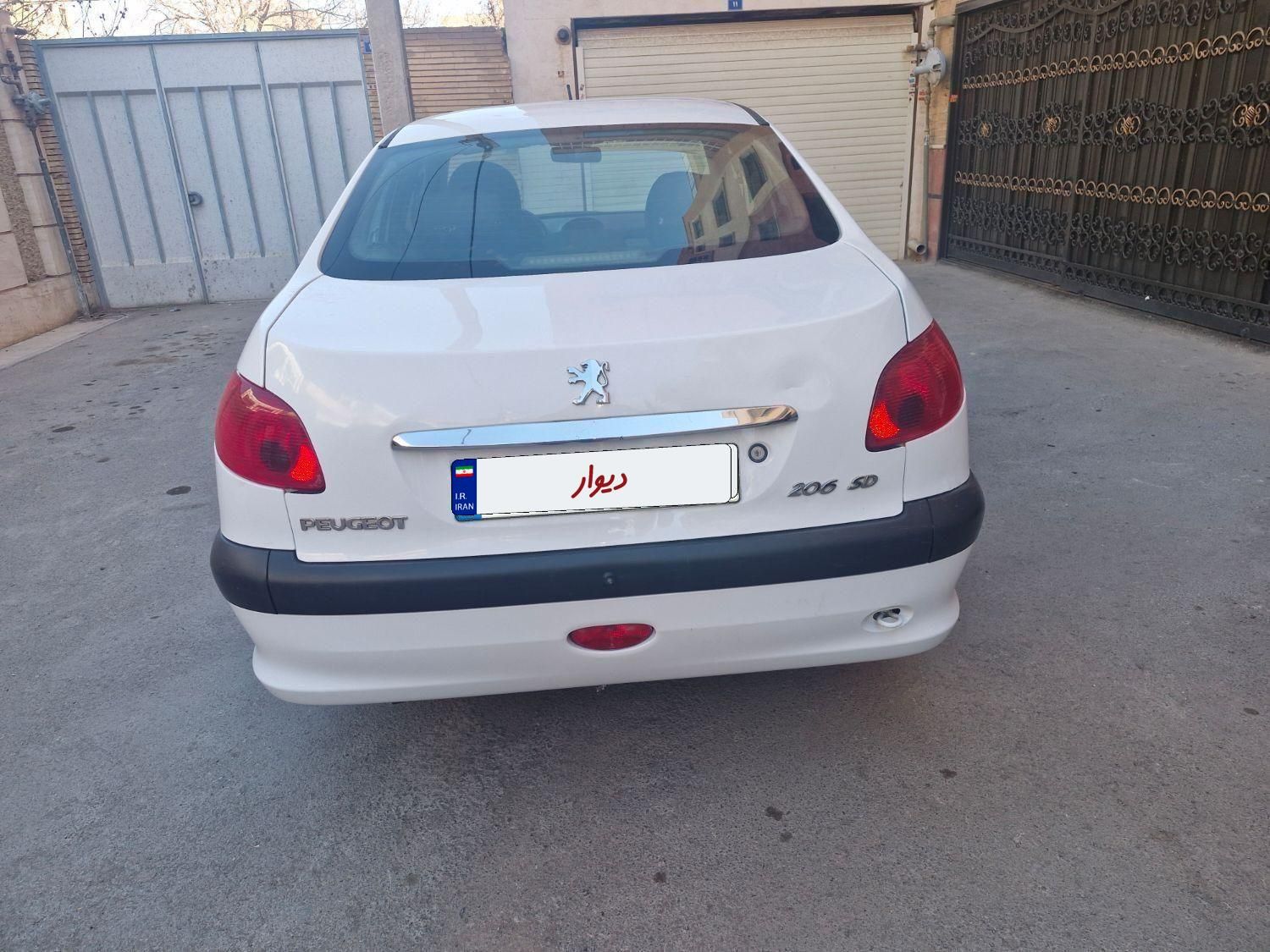 خودرو پژو، ۲۰۶ صندوق دار آگهی ann_19553232
