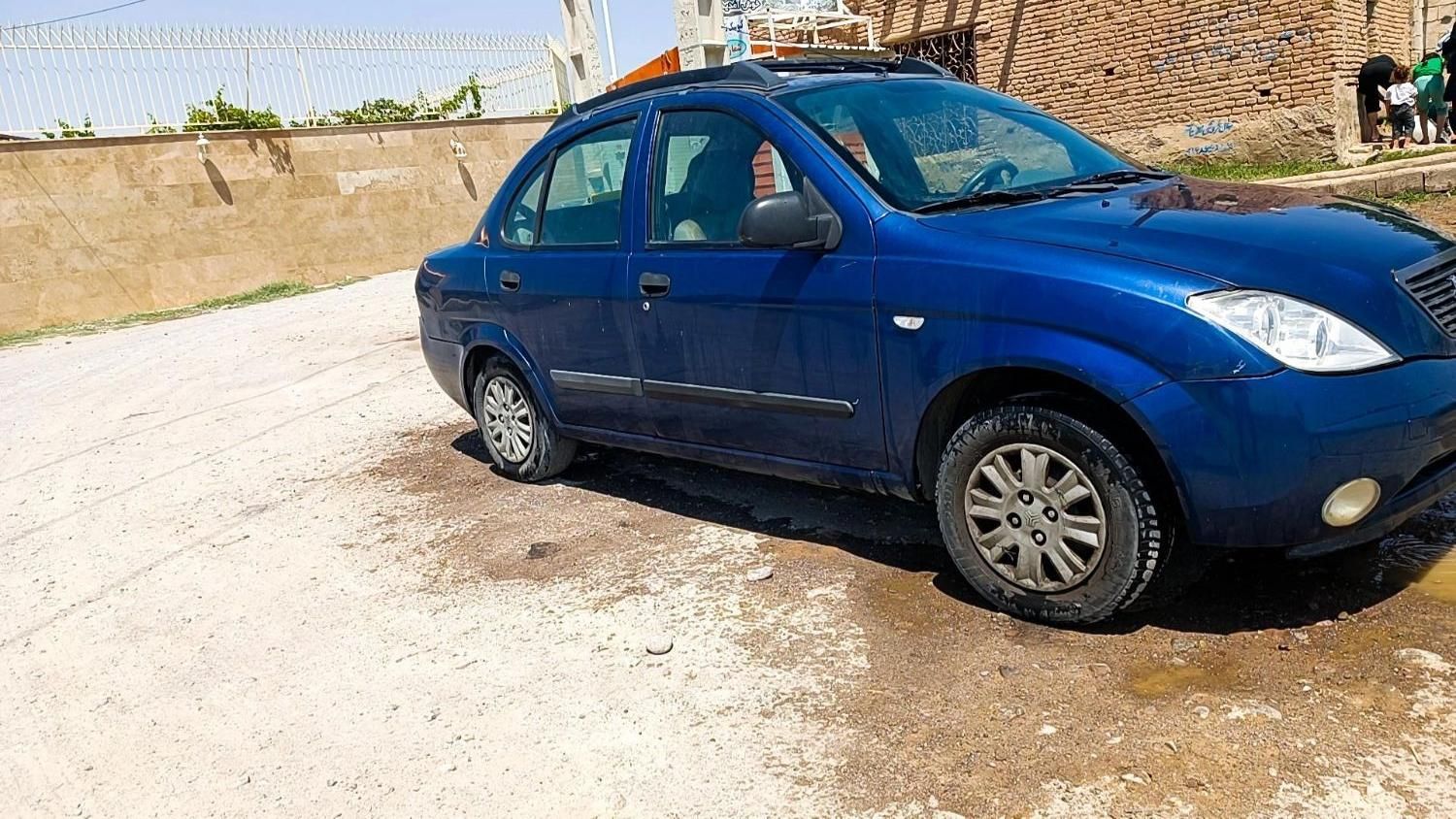 تیبا صندوق دار SX - 1395