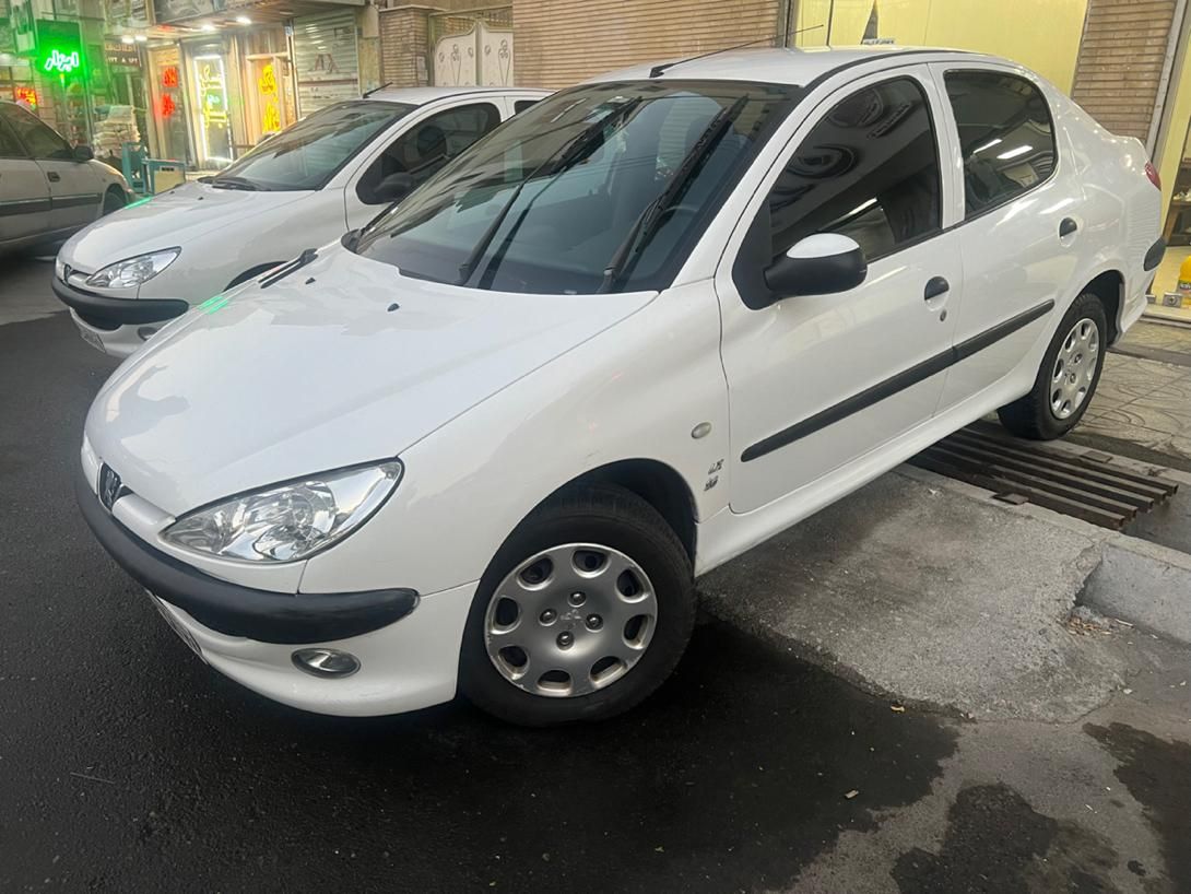 پژو ۲۰۶ صندوق دار v8 - 1394
