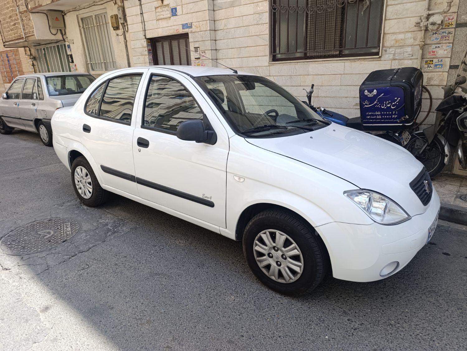 تیبا صندوق دار SX - 1393