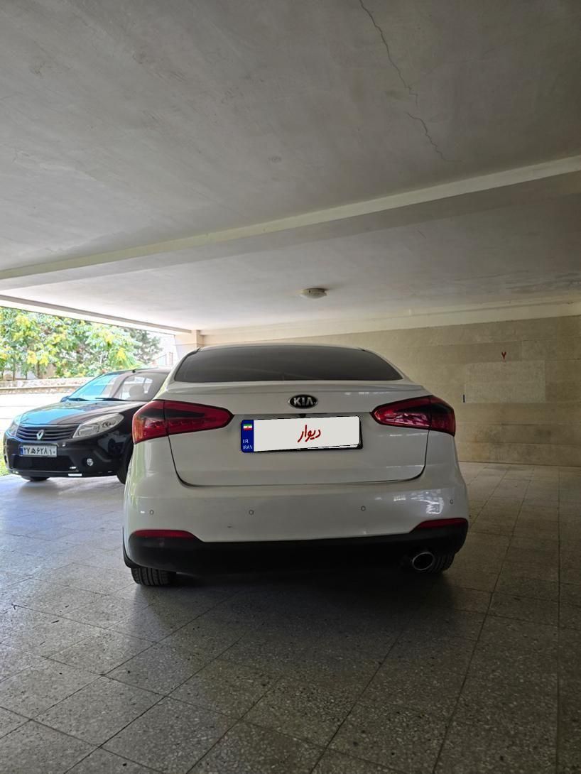 کیا سراتو 2.0 لیتر اتوماتیک GT لاین - 2016