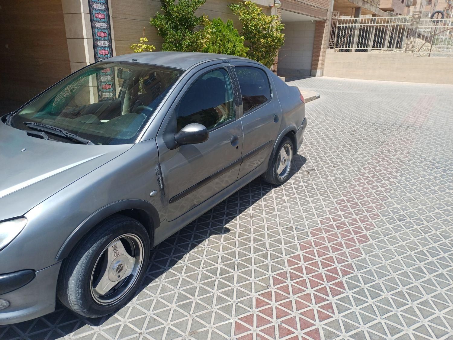 پژو ۲۰۶ صندوق دار v20 - 1388