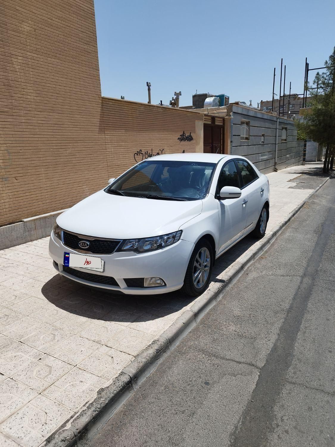 کیا سراتو 2.0 لیتر اتوماتیک GT لاین - 2014