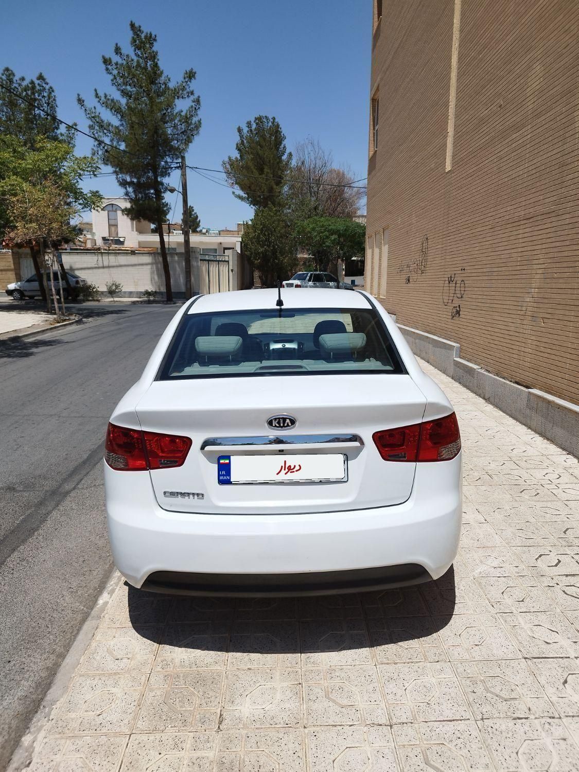 کیا سراتو 2.0 لیتر اتوماتیک GT لاین - 2014