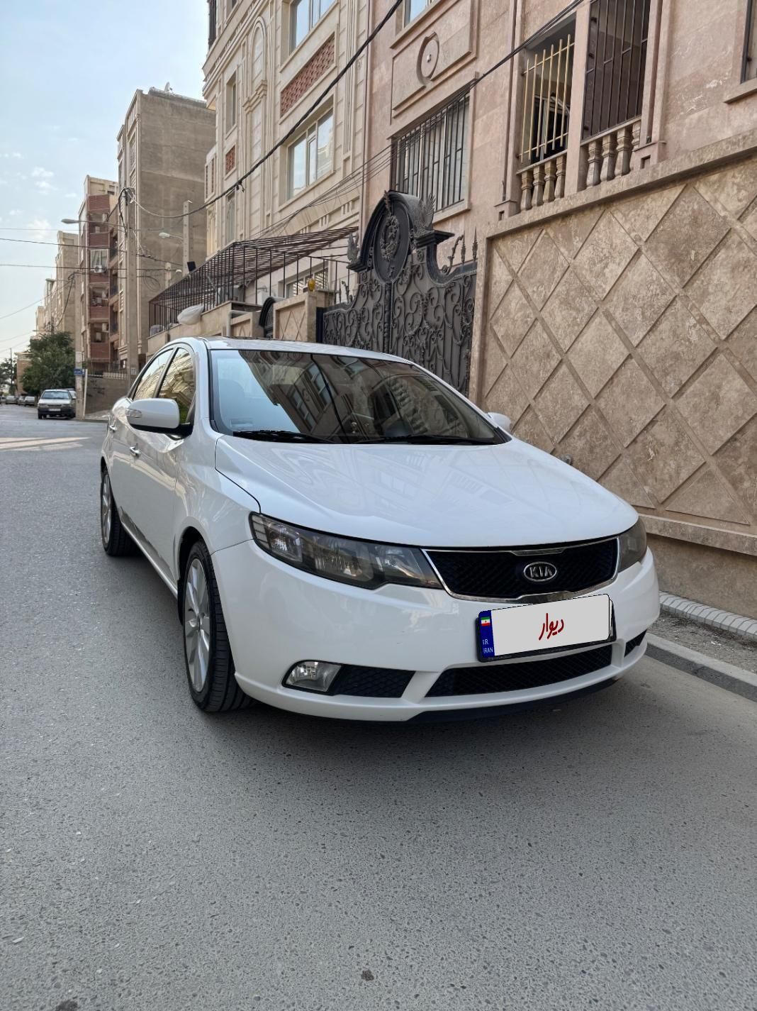 کیا سراتو 2.0 لیتر اتوماتیک GT لاین - 2010