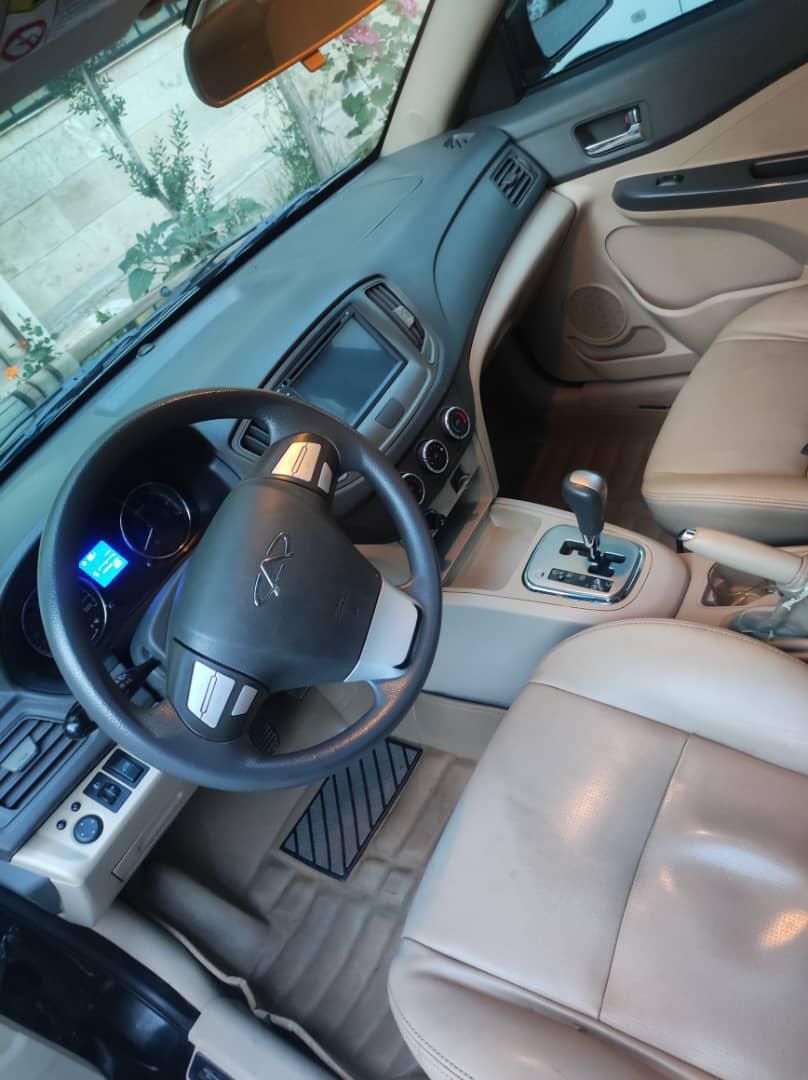 ام وی ام 550 اتوماتیک - 1395
