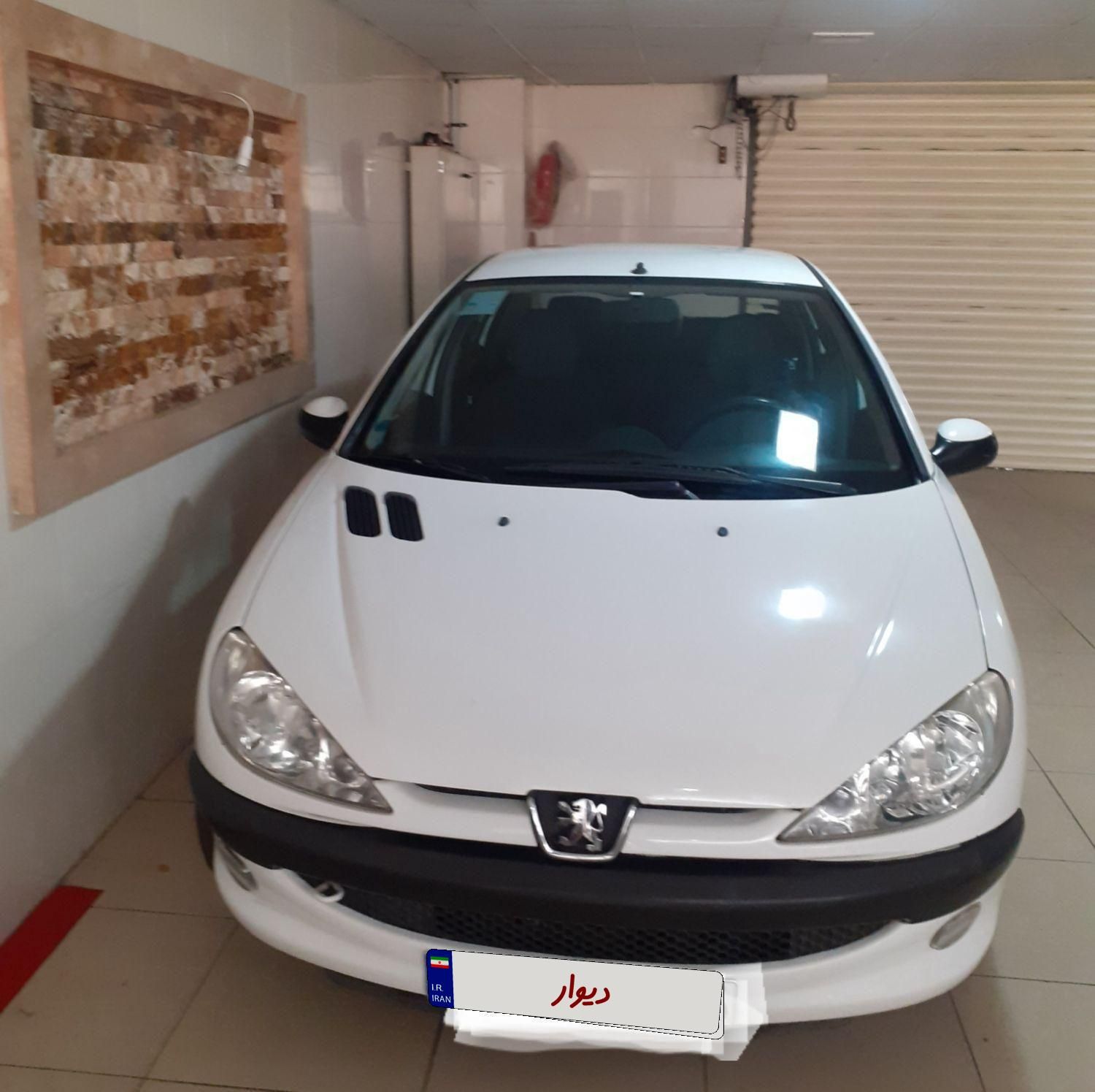 پژو ۲۰۶ صندوق دار v8 - 1395