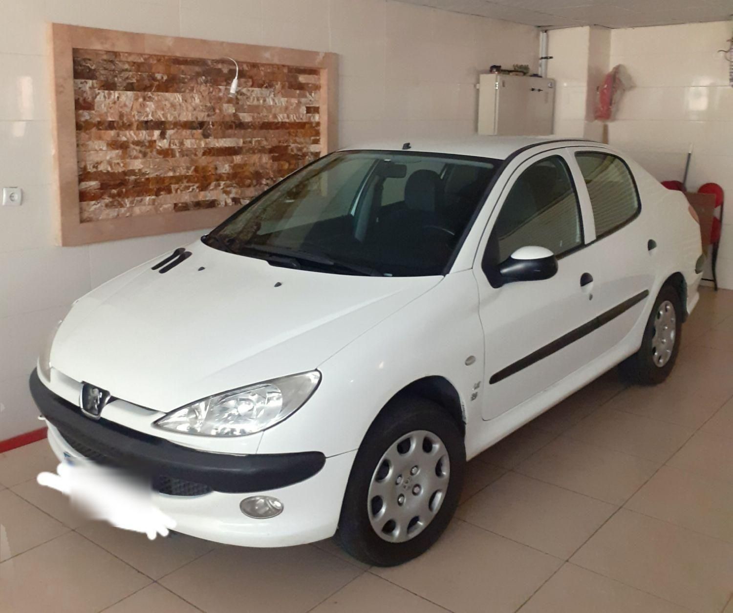 پژو ۲۰۶ صندوق دار v8 - 1395