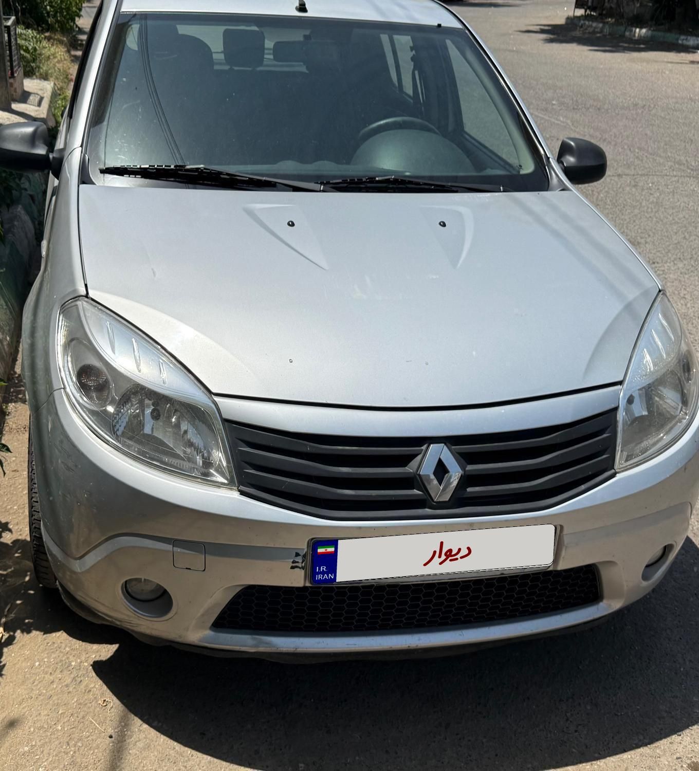 خودرو رنو، ساندرو آگهی ann_19554023