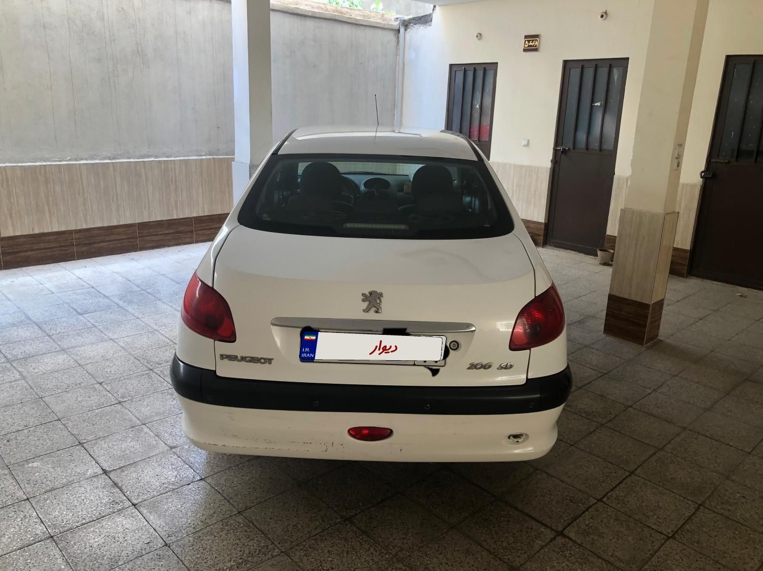 پژو ۲۰۶ صندوق دار v8 - 1390