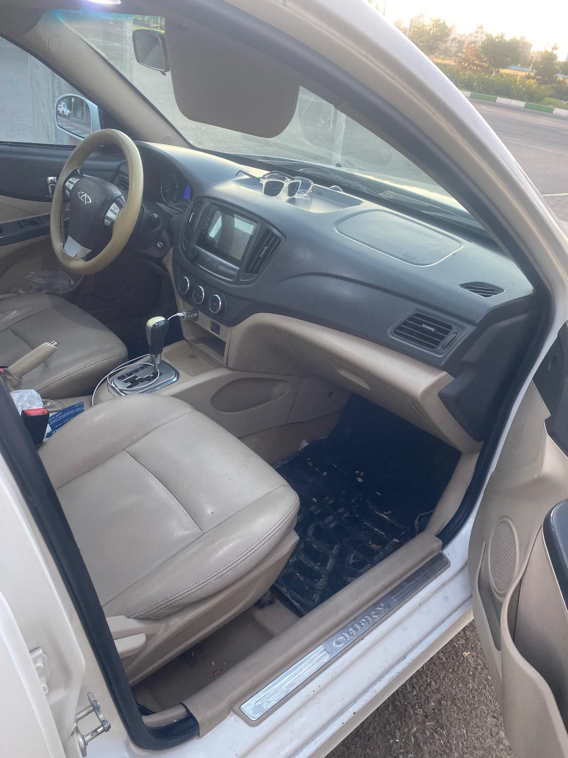 ام وی ام 550 اتوماتیک - 1396