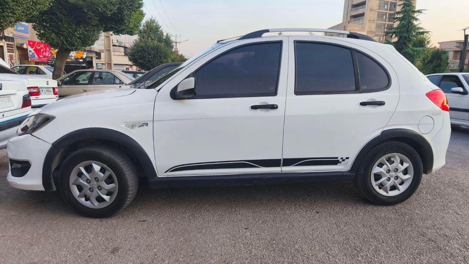 کوییک R دنده‌ای - 1402