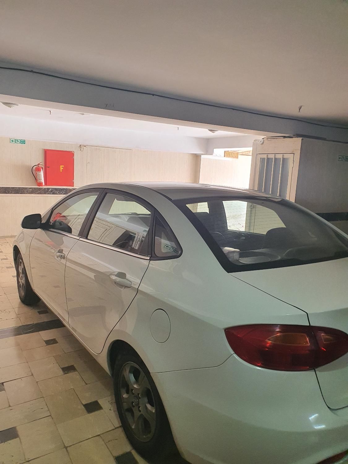جک J4 اتوماتیک ساده - 1400