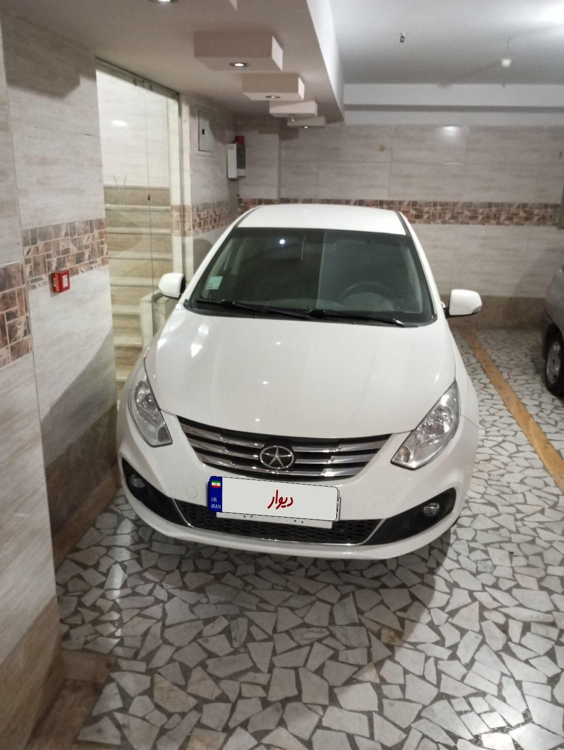 جک J4 اتوماتیک ساده - 1402