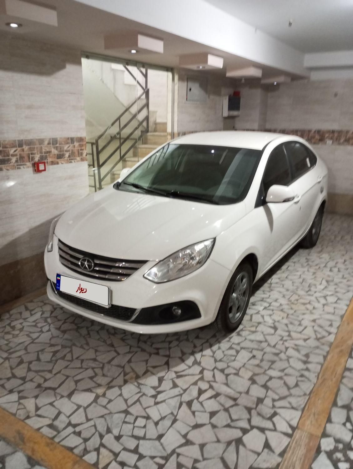 جک J4 اتوماتیک ساده - 1402
