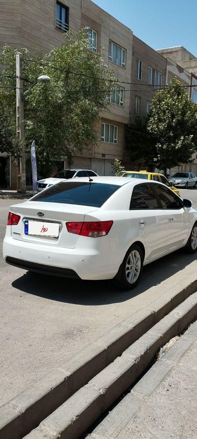 خودرو کیا، سراتو مونتاژ آگهی ann_19554555