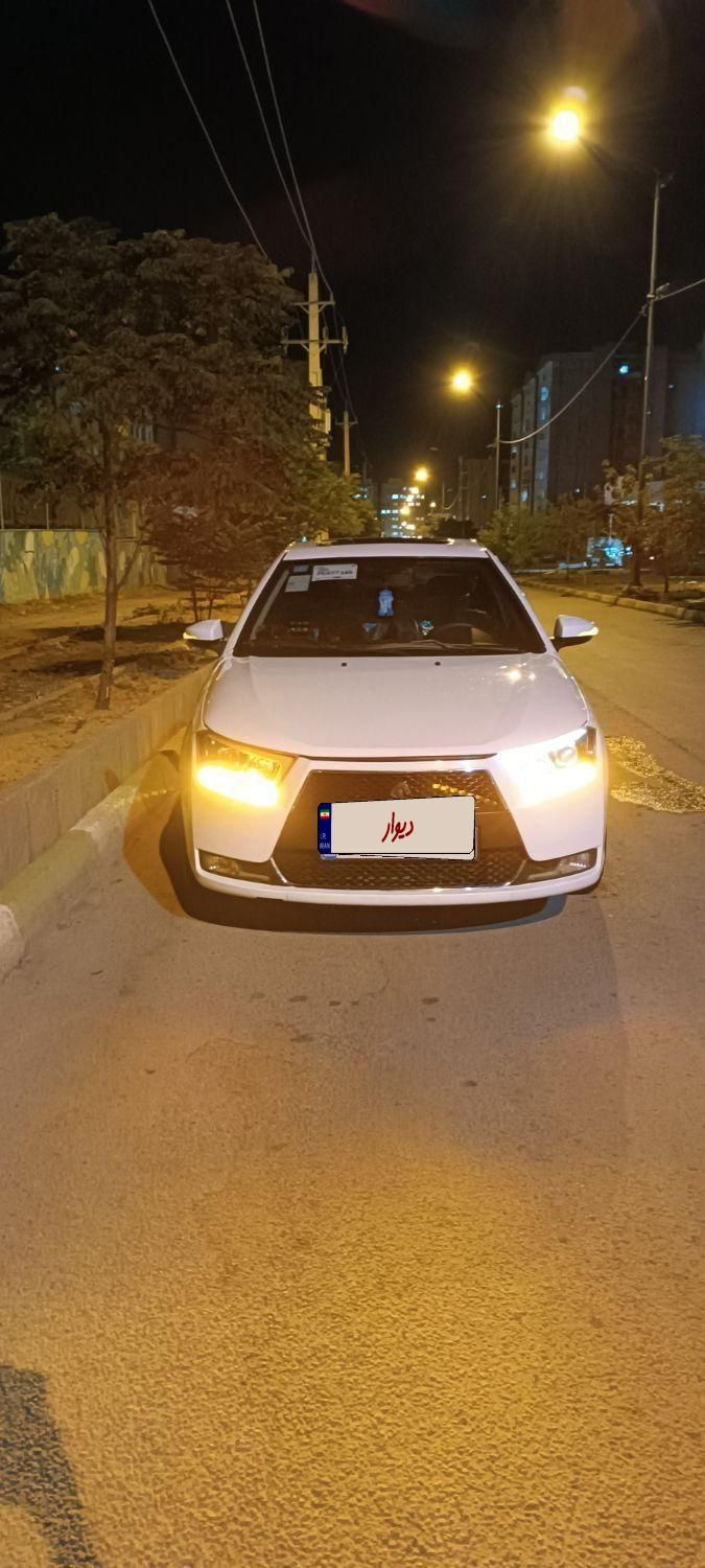 دنا پلاس توربو ۵ دنده ۲ ایربگ - 1401