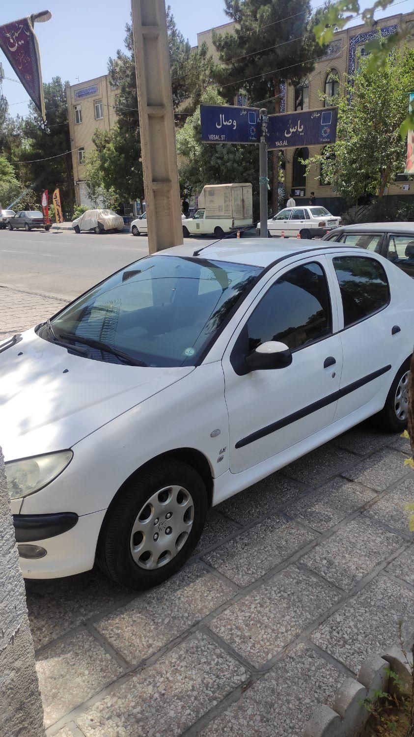 پژو ۲۰۶ صندوق دار v8 - 1397
