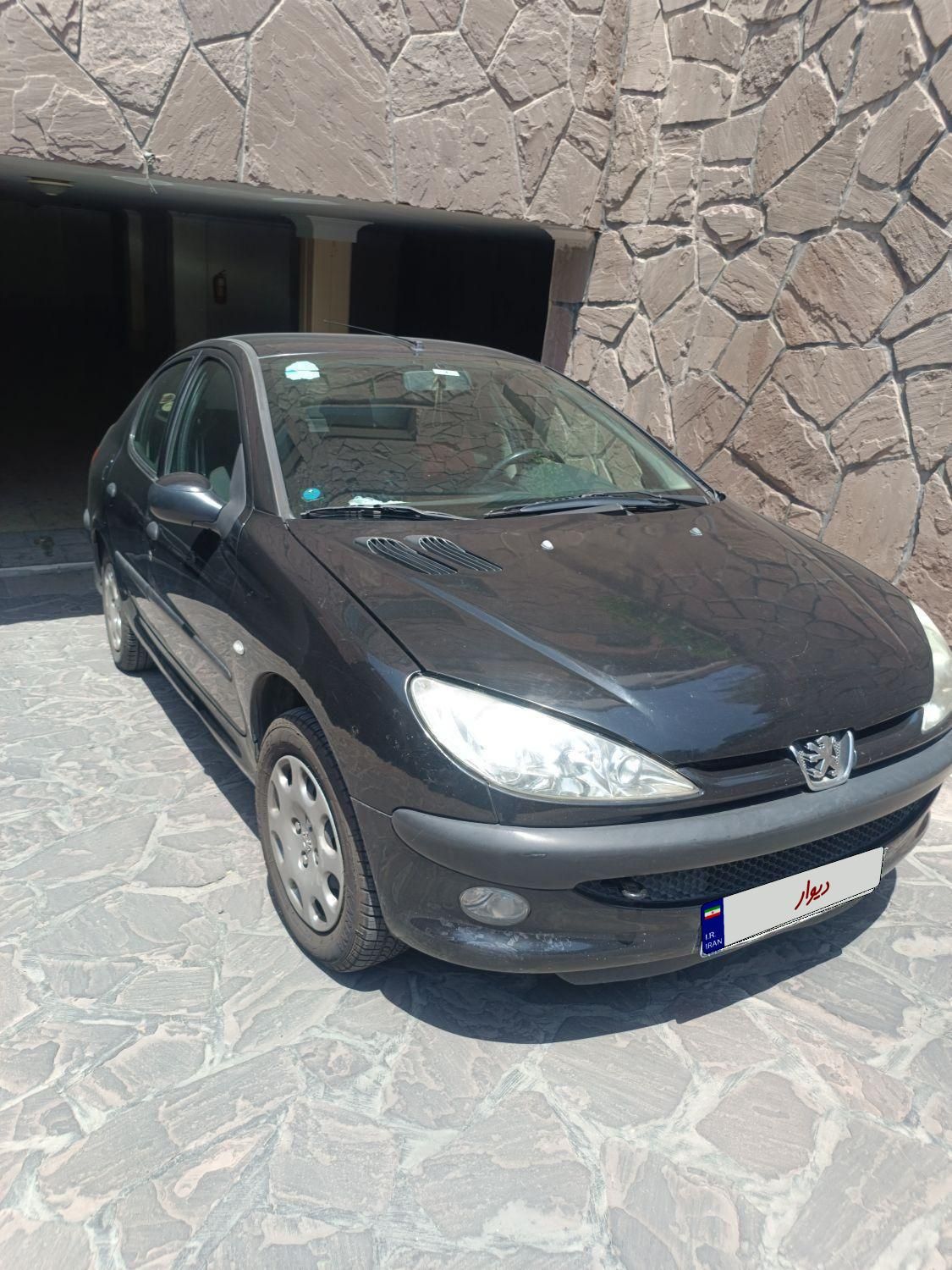 پژو ۲۰۶ صندوق دار v8 - 1395