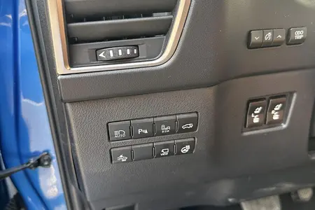 لکسوس NX هیبرید 300H - 2016