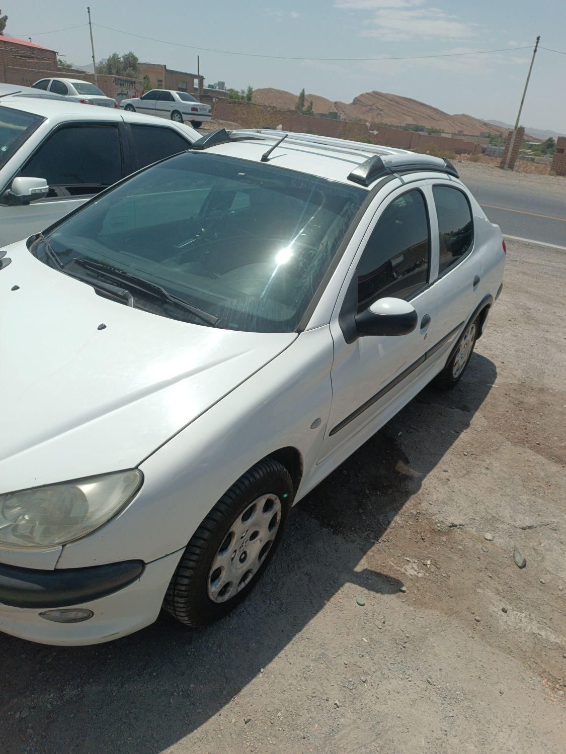 پژو ۲۰۶ صندوق دار v8 - 1393
