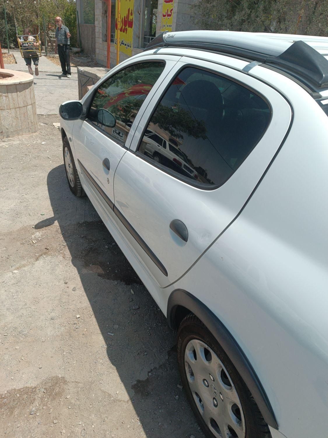 پژو ۲۰۶ صندوق دار v8 - 1393