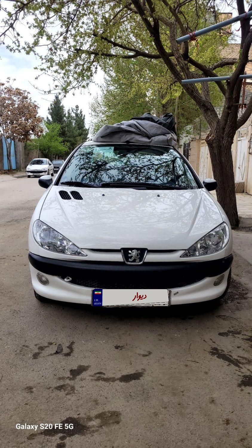 پژو ۲۰۶ صندوق دار v8 - 1393