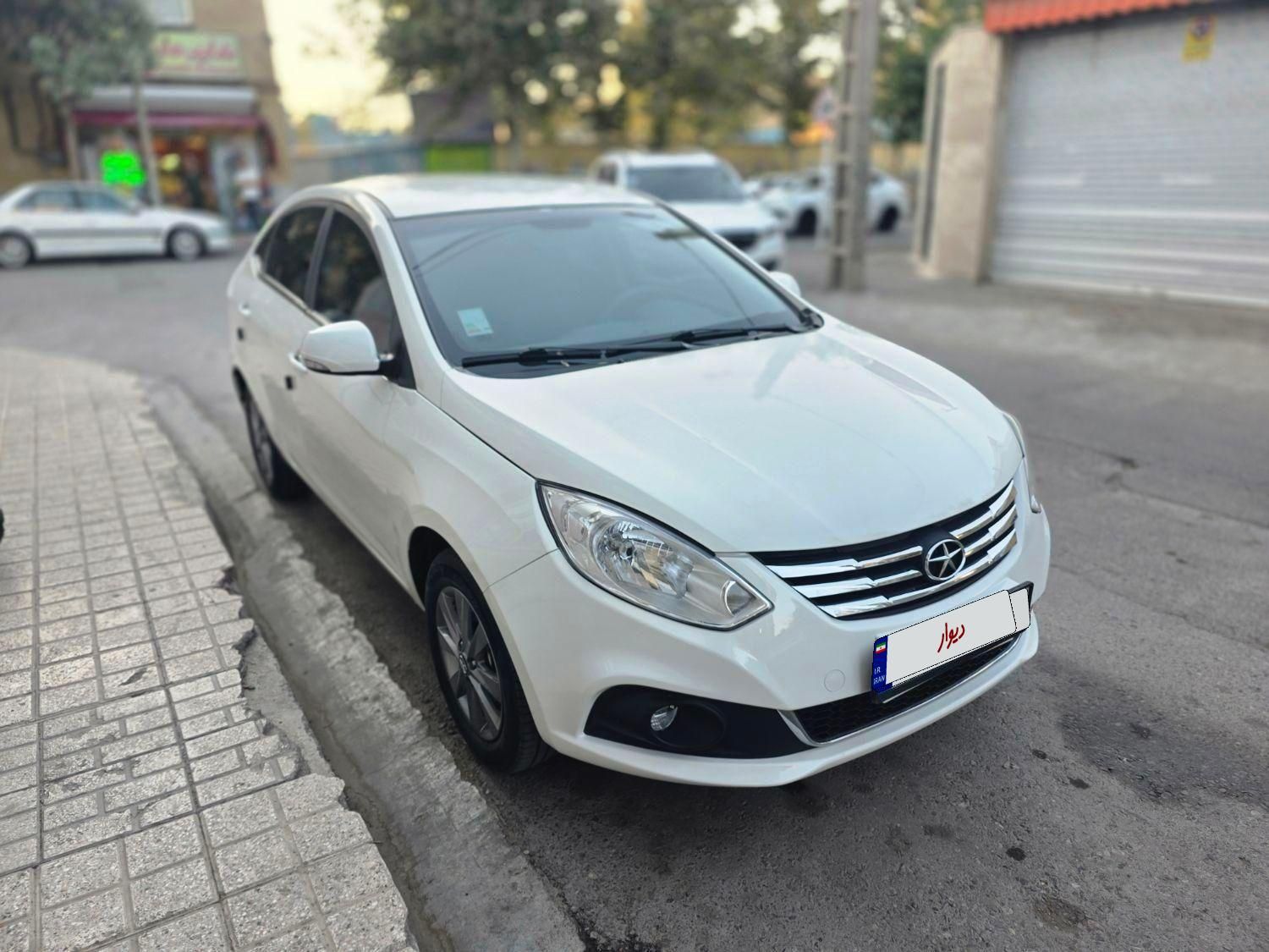 جک J4 اتوماتیک ساده - 1403