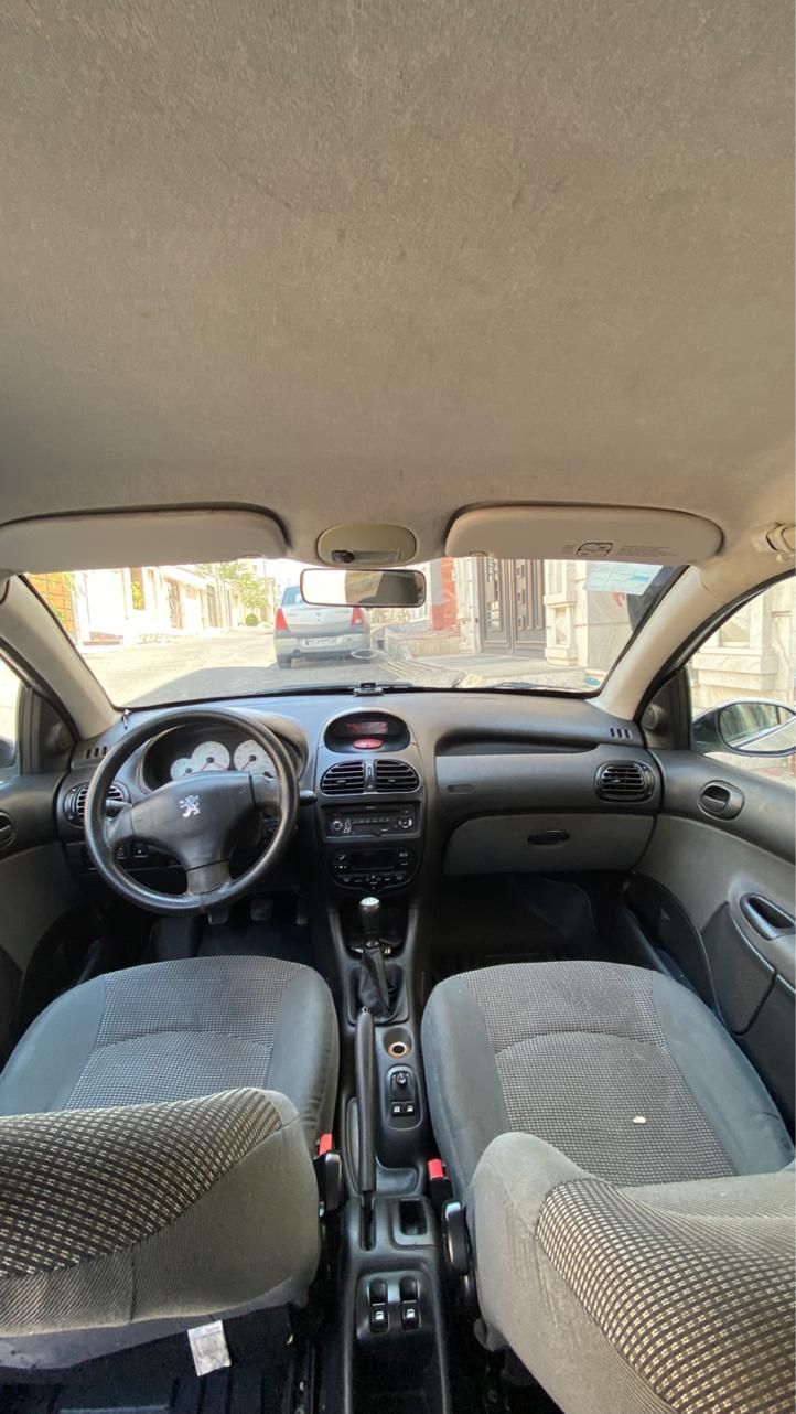 پژو ۲۰۶ صندوق دار v8 - 1394