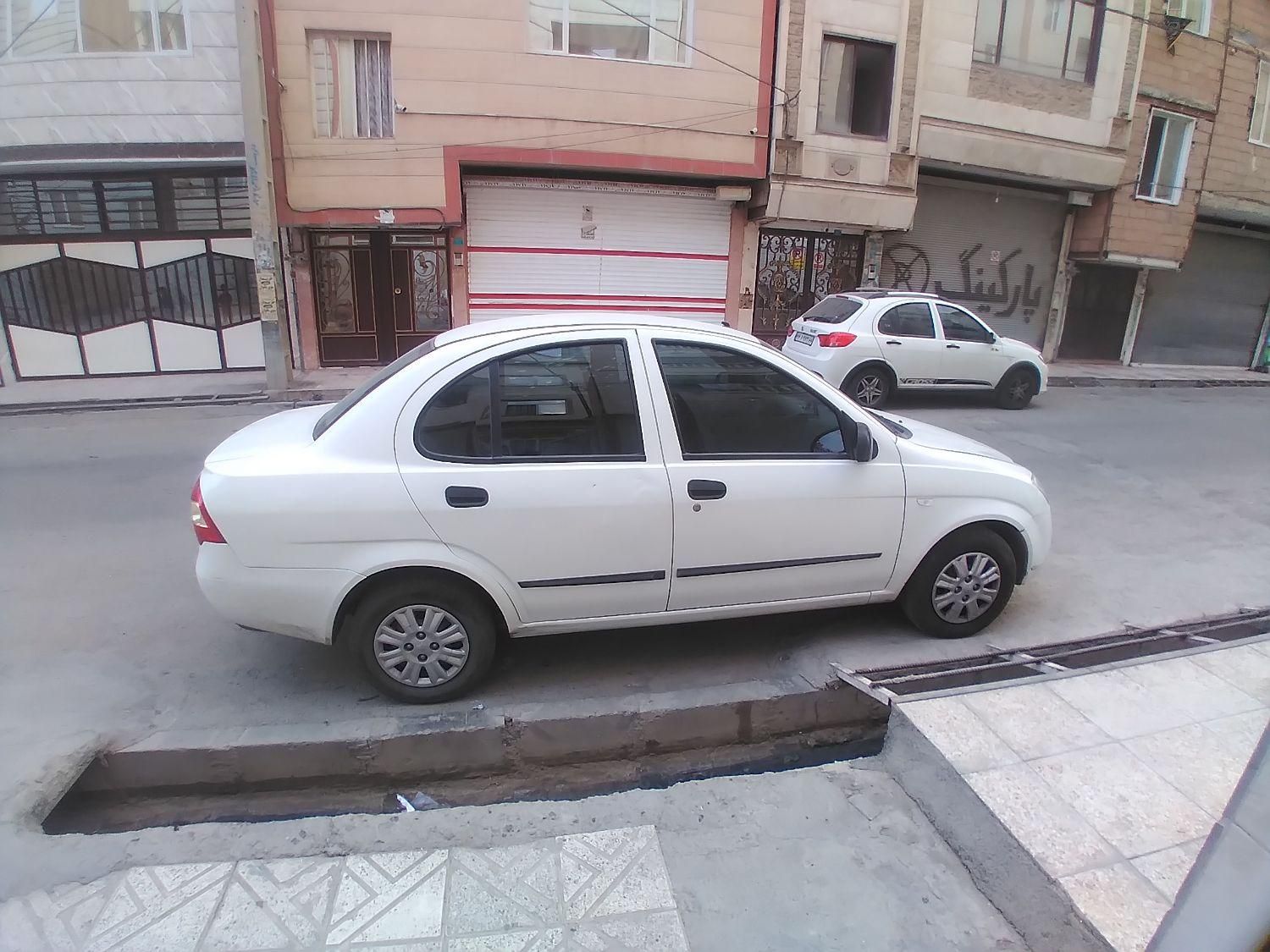 تیبا صندوق دار SX - 1398