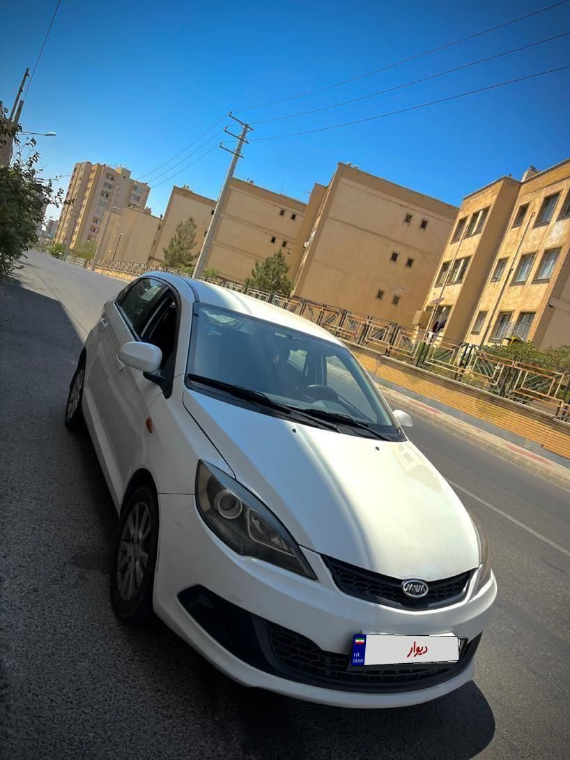 ام وی ام 315 هاچ بک ساده دنده ای - 1394