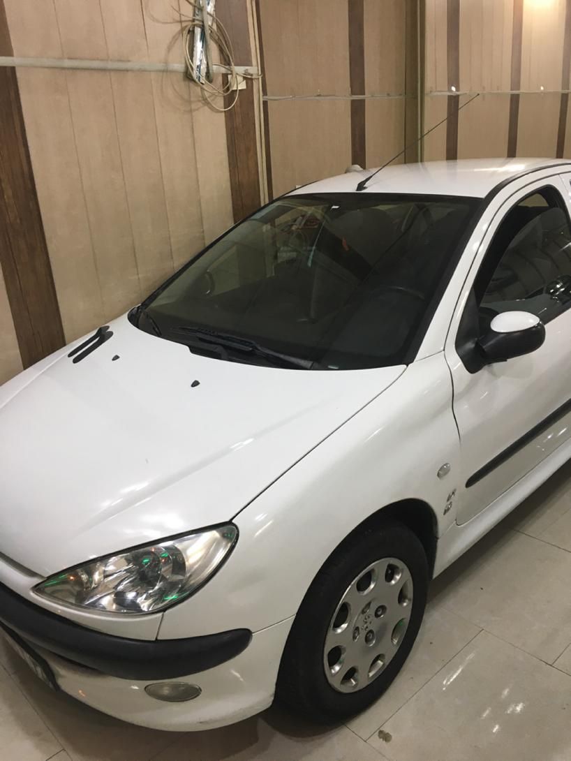 پژو ۲۰۶ صندوق دار v8 - 1394
