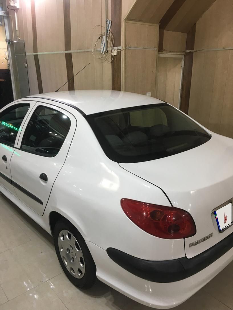 پژو ۲۰۶ صندوق دار v8 - 1394