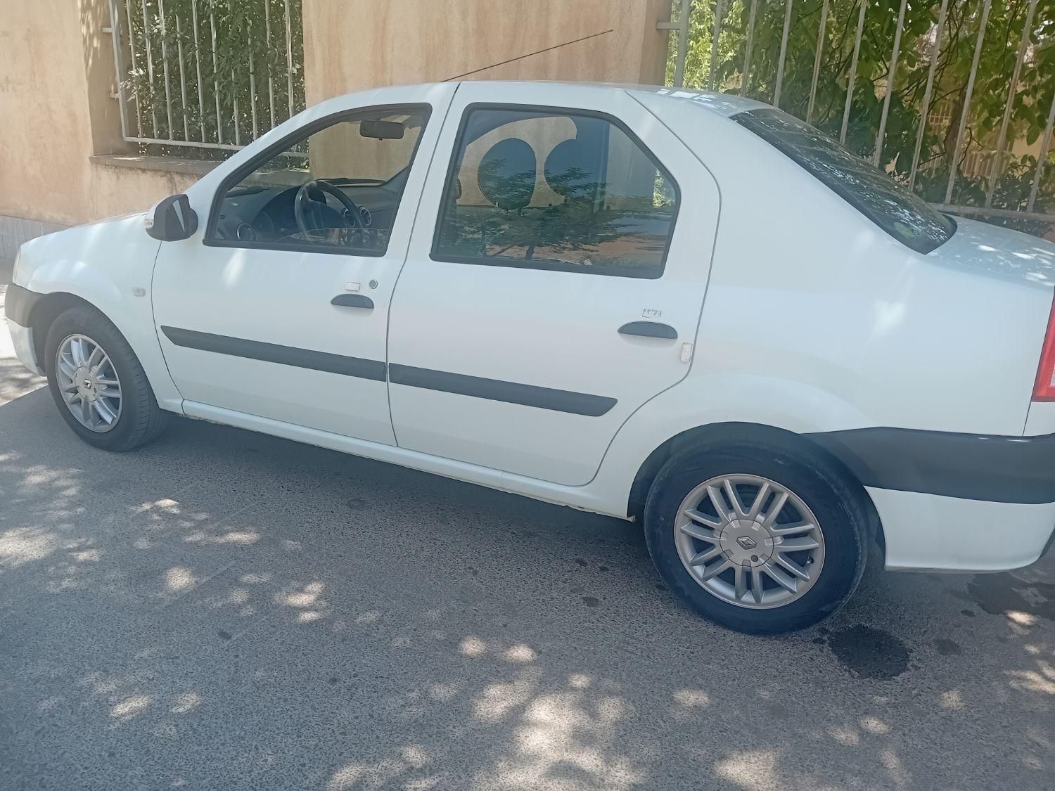 خودرو رنو، تندر 90 آگهی ann_19555189