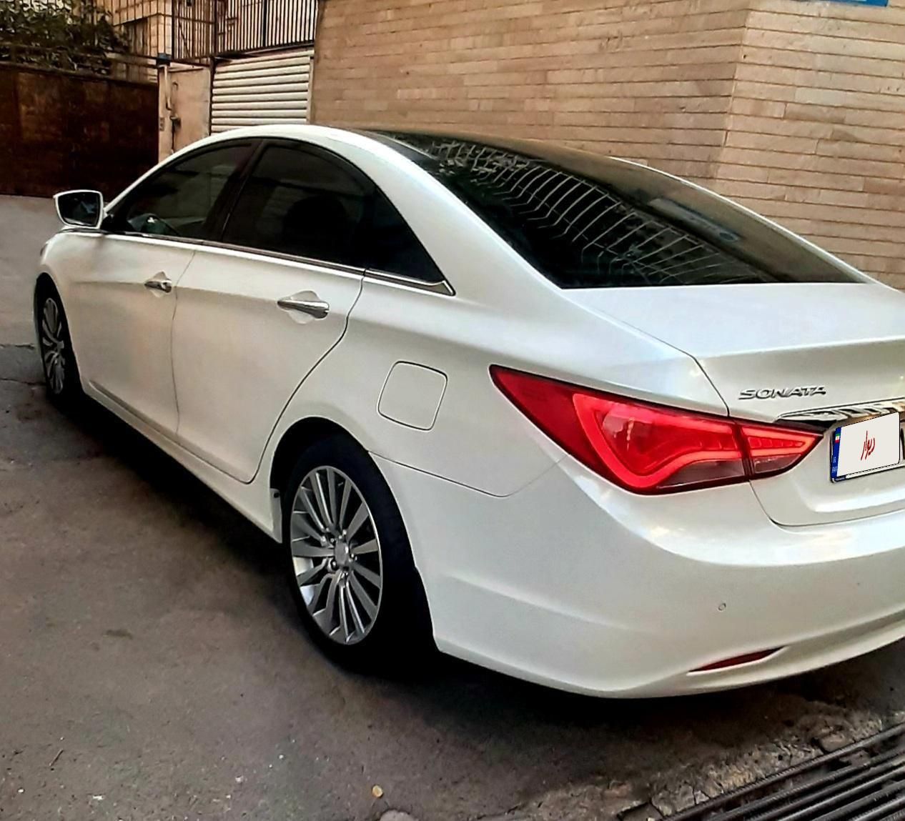 هیوندای سوناتا فول YF - 2014