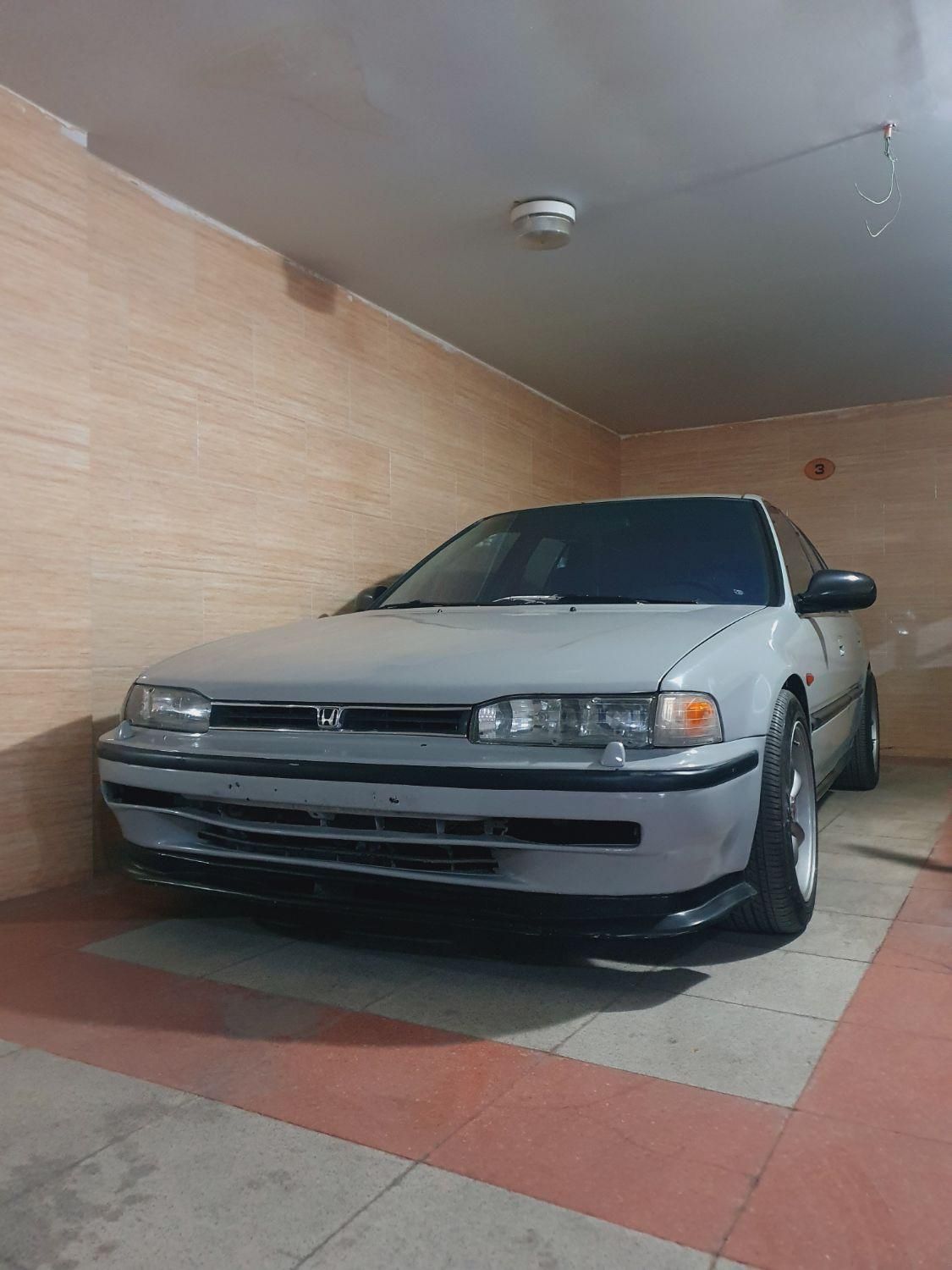 هوندا آکورد EX-B - 1992