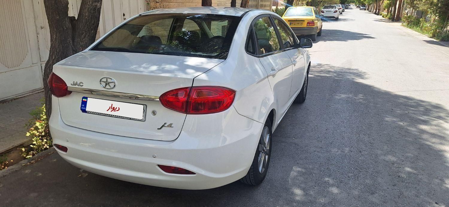 جک J4 اتوماتیک ساده - 1403