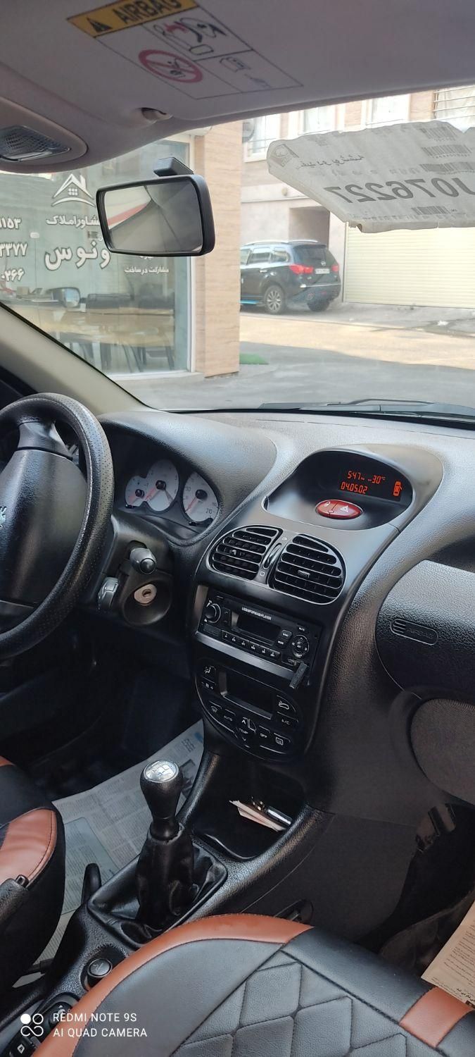 پژو ۲۰۶ صندوق دار v8 - 1399