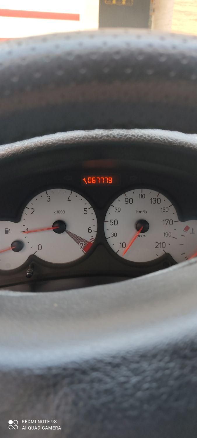 پژو ۲۰۶ صندوق دار v8 - 1399