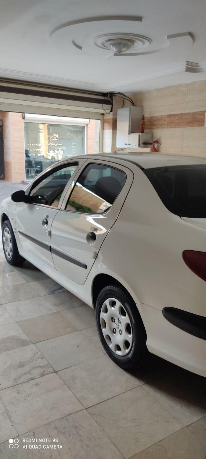 پژو ۲۰۶ صندوق دار v8 - 1399