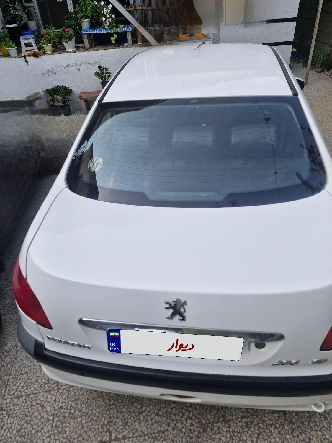 پژو ۲۰۶ صندوق دار v8 - 1397