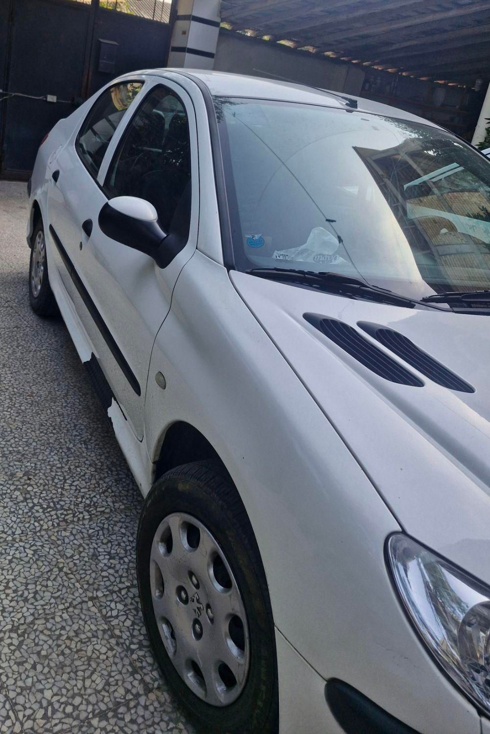 پژو ۲۰۶ صندوق دار v8 - 1397