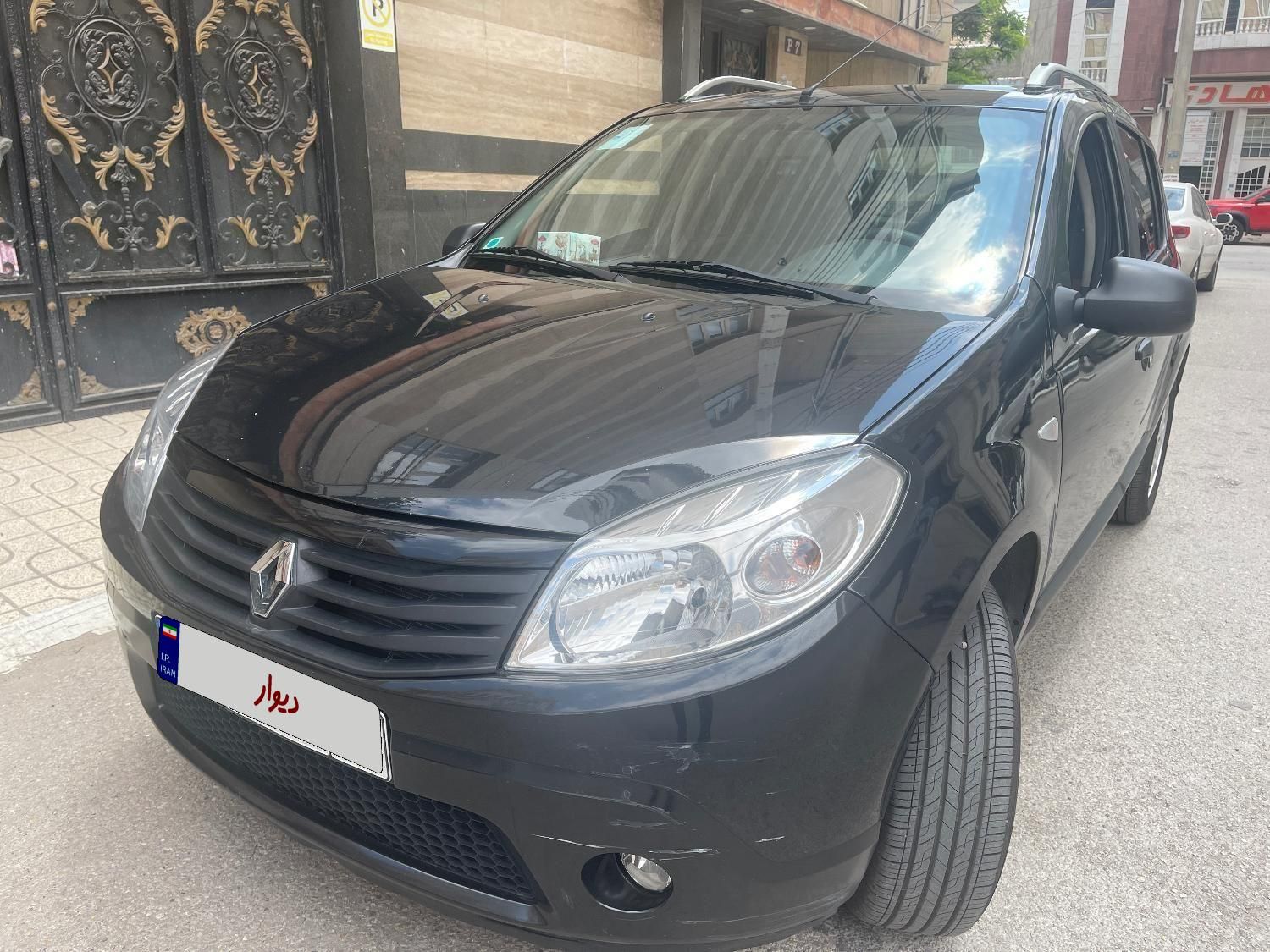 رنو ساندرو دنده ای - 1396
