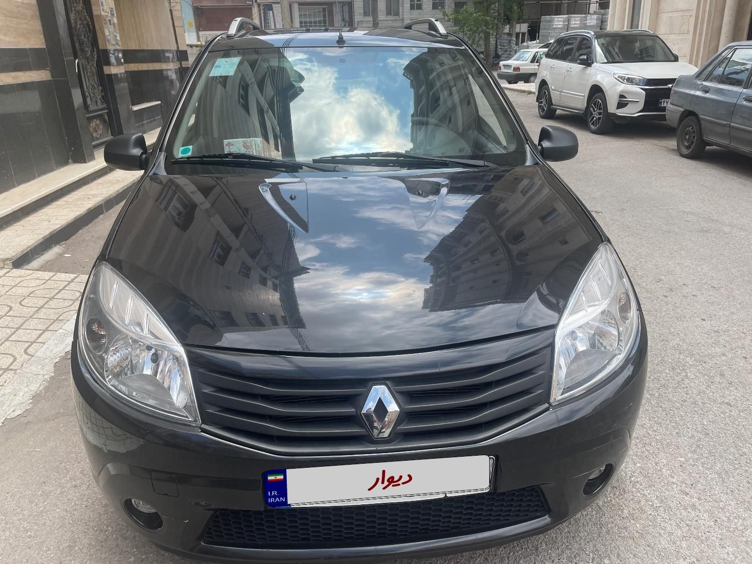 رنو ساندرو دنده ای - 1396