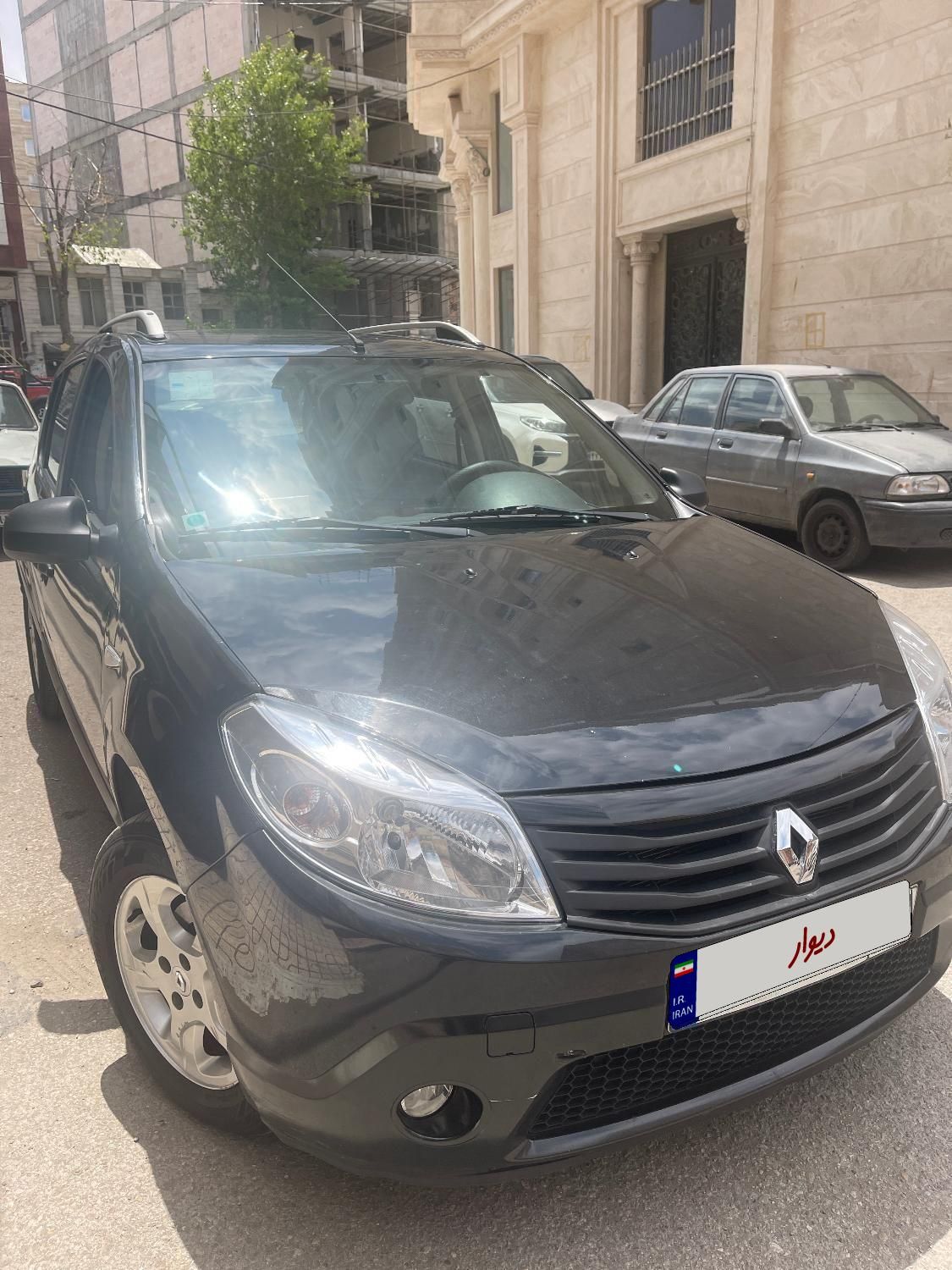 رنو ساندرو دنده ای - 1396